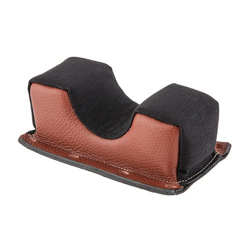 The Edgewood Common Radius Front Bag features a slick, durable surface for smooth follow-up shots, eliminating the need for talcum powder. Ships unfilled.