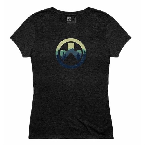 The Magpul Women's Cascade Icon T-Shirt offers comfort with a tag-less neck label, durability with double-needle stitching, and a stylish design in Charcoal Heather.