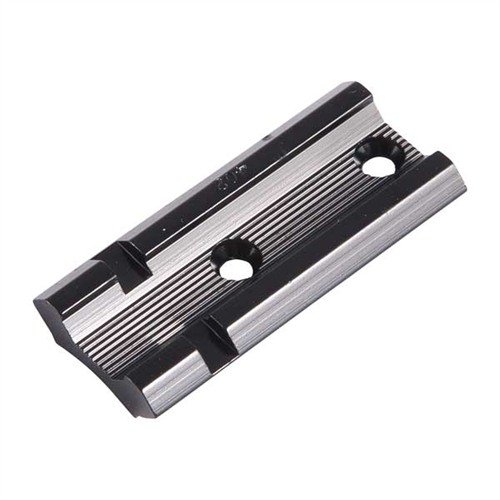 The WEAVER #402 Base offers durable aluminum construction, a polished blue finish, and compatibility with Top Mount and See-Thru Mount Rings for versatile mounting.